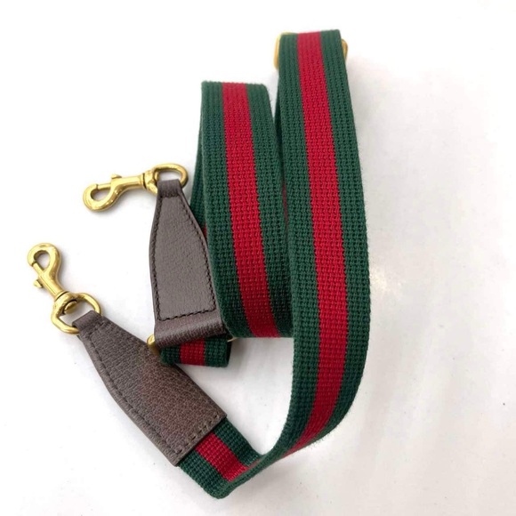 A 263 π― % authentic Gucci GG Supreme Monogram Courrier Medium Crossbody Tote bag - Picture 15 of 16